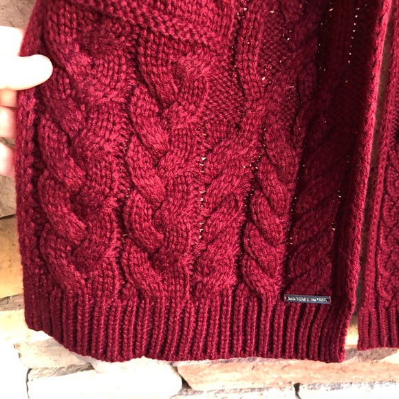 Michael Kors red knit scarf NWT - Picture 8 of 8